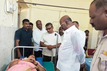 ಗೊಲಪಲ್ಲಿ ಬಳಿ ದೇವದುರ್ಗ ಶಾಸಕಿ ಕಾರು ಅಘಾತ : ಲಿಂಗಸಗೂರು ಆಸ್ಪತ್ರೆೆಯಲ್ಲಿ ಚಿಕಿತ್ಸೆೆ