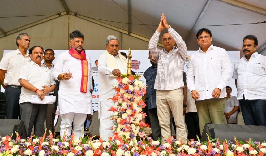 ಗಾಂಧಿನಗರ ವಿಧಾನಸಭಾ ಕ್ಷೇತ್ರದ ಚಿಕ್ಕಪೇಟೆಯ ಆಧುನೀಕರಣಕ್ಕೆೆ ಚಾಲನೆ ಬೆಂಗಳೂರಿನ ರಸ್ತೆೆ ಆಧುನೀಕರಣಕ್ಕೆೆ  ಹಣ: ಸಿಎಂ ಸಿದ್ದರಾಮಯ್ಯ