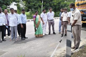 ಸ್ವಯಂ ಚಾಲಿತ ಕಸಗೂಡಿಸುವ ಯಂತ್ರದ ಪ್ರಾಾತ್ಯಕ್ಷಿಿಕೆ ಪರಿಶೀಲನೆ