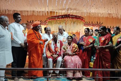 * ಕಾರ್ತಿಕ ದೀಪೋತ್ಸವ * ಮಾಹಿತಿ ಆಯುಕ್ತ ವೆಂಕಟಸಿಂಗ್‌ಗೆ ಸನ್ಮಾಾನ ಮಠ ಮಾನ್ಯಗಳ ಅಭಿವೃದ್ದಿಗೆ ಭಕ್ತರ ಕೊಡುಗೆ ಅಪಾರ-ರಾಚೋಟಿ ಶ್ರೀ