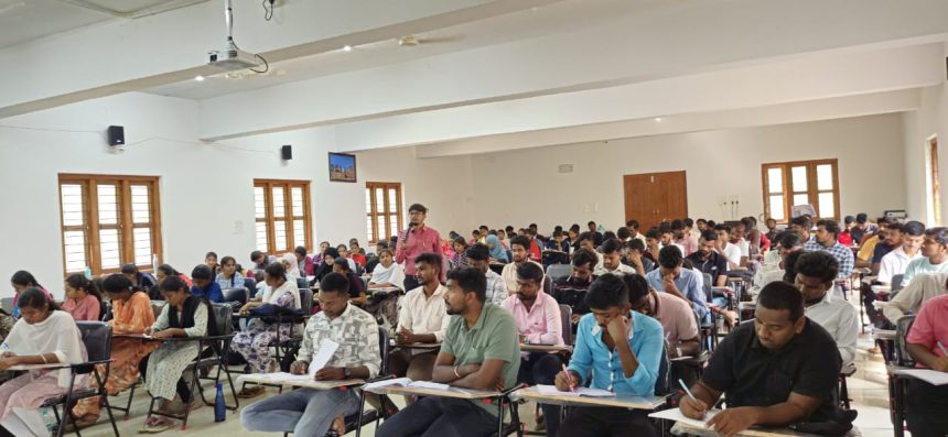 ರಾಯಚೂರು ಜಿಲ್ಲಾಡಳಿತದಿಂದ ಸ್ಪರ್ಧಾತ್ಮಕ ಪರೀಕ್ಷೆಗಳ ಪೂರ್ವಭಾವಿ ತರಬೇತಿಯ ತರಗತಿಗಳು ಯಶಸ್ವಿಿ ಆರಂಭ