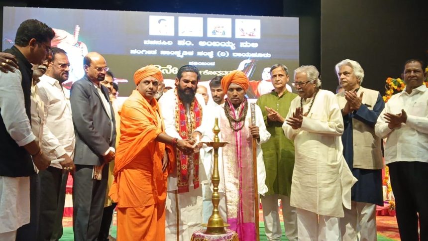 ವಚನಸಿರಿ ಪಂ.ಅಂಬಯ್ಯನುಲಿ ಸಂಸ್ಥೆೆ ವಾರ್ಷಿಕೋತ್ಸವ, ಪ್ರಶಸ್ತಿಿ ಪ್ರದಾನ ರಾಯಚೂರು ಇತಿಹಾಸದ ಮೆಲುಕಿಗೆ ವಿಚಾರ ಸಂಕಿರಣ ಅಗತ್ಯ-ಕುಂವಿ