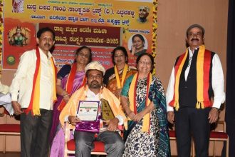 ಸಿದ್ದರಾಮ ಕಲ್ಮಠಗೆ ಬಿ.ಎಂ.ಶ್ರೀ ಪುಸ್ತಕ ಪ್ರಶಸ್ತಿಿ ಪ್ರದಾನ