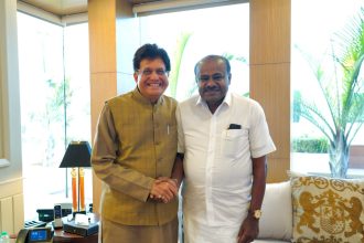 ಮಂಡ್ಯ, ಮೈಸೂರು, ಚಾಮರಾಜನಗರ, ಕೋಲಾರ, ಹಾಸನ, ಮಂಗಳೂರು, ಹುಬ್ಬಳ್ಳಿಿ-ಧಾರವಾಡ, ರಾಯಚೂರು, ಬೀದರ್ ಜಿಲ್ಲೆಗಳನ್ನು ಒಳಗೊಂಡ ಯೋಜನೆ ಮನವಿ 9 ಜಿಲ್ಲೆಗಳನ್ನು ಒಳಗೊಂಡ ಕೈಗಾರಿಕಾ ಕಾರಿಡಾರ್ ಸ್ಥಾಾಪನೆಗೆ ಎಚ್‌ಡಿಕೆ ಪ್ರಸ್ತಾಾಪ