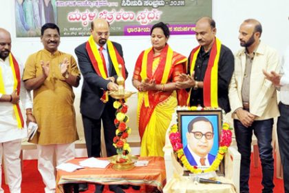 ಕಸಾಪದಿಂದ ಮಕ್ಕಳ ಚಿತ್ರಕಲಾ ಸ್ಪರ್ಧೆ, ಭಾರತೀಯ ಸಂವಿಧಾನ ಸಮರ್ಪಣಾ ದಿನಾಚರಣೆ ಸಂವಿಧಾನದಿಂದ ಪ್ರಬುದ್ಧ ಭಾರತ ನಿರ್ಮಾಣ: ಬಿ.ವೆಂಕಟಸಿಂಗ್