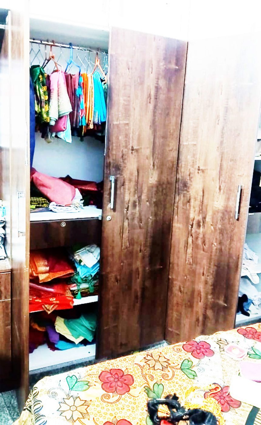 ಪತ್ರಕರ್ತನ ಮನೆ ಕಳ್ಳತನ : 24.55 ಲಕ್ಷ ರೂ. ನಗದು ಚಿನ್ನಾಾ ಭರಣ ದೋಚಿದ ಕಳ್ಳರು