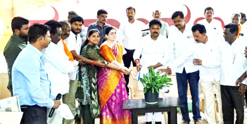 ಕಾರ್ಮಿಕರಿಗೆ ಸುರಕ್ಷತಾ ಕಿಟ್ ವಿತರಣೆ ಕಾರ್ಮಿಕರು ಸವಲತ್ತು ಬಳಸಿಕೊಂಡು ಬದುಕು ಕಟ್ಟಿಕೊಳ್ಳಿ – ದದ್ದಲ್