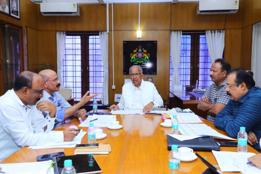 ಕಾಮಗಾರಿ ಚುರುಕುಗೊಳಿಸಲು ಸಚಿವ ಎನ್.ಎಸ್. ಭೋಸರಾಜು ಖಡಕ್ ಸೂಚನೆ 6,322 ಪರಿಶಿಷ್ಟ ಕುಟುಂಬಗಳಿಗೆ ಕೊಳವೆಬಾವಿ ಭಾಗ್ಯ