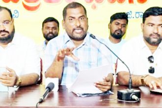 ನಿರಂತರ ಹೋರಾಟಕ್ಕೆ ಸಂದ ಜಯ ಅನಧಿಕೃತವಾಗಿ ಖರೀದಿಸಿ, ವರ್ಗಾವಣೆ ಮಾಡಿಕೊಂಡಿದ್ದ 20 ಎಕರೆ ಭೂಮಿ ಹಿಂಪಡೆದ ಸಹಾಯಕ ಆಯುಕ್ತರ ಕ್ರಮ ಸ್ವಾಗತಾರ್ಹ – ಪ್ರಭುರಾಜ ಕೊಡ್ಲಿ