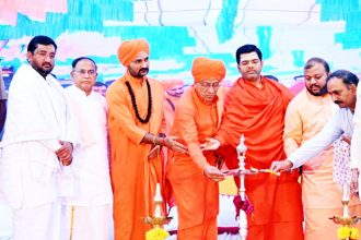 ವಿಜೃಂಭಣೆಯಿಂದ ಜರುಗಿದ ಮೆದಿಕಿನಾಳ ಚೆನ್ನಮಲ್ಲ ಶಿವಯೋಗಿ ನೂತನ ರಥೋತ್ಸವ