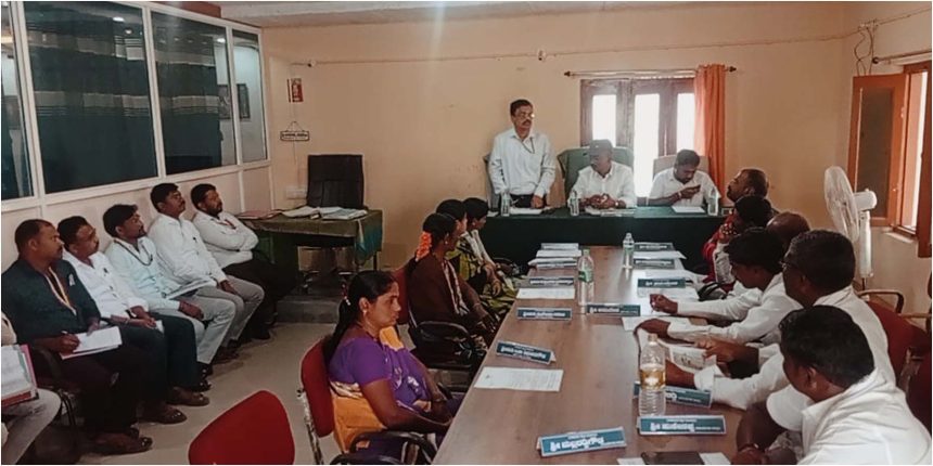 ಬಳಗಾನೂರು ಪಟ್ಟಣ ಪಂಚಾಯತ್ ಸಾಮಾನ್ಯ ಸಭೆ  ನಿವೇಶನಗಳ ಬಿಡುಗಡೆಗೆ ಷರತ್ತು ಅನ್ವಯಿಸಿದ ಸದಸ್ಯರು