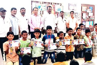 ಚಿತ್ರಕಲೆ ಸ್ಪರ್ಧೆ, ಬಹುಮಾನ ವಿತರಣೆ