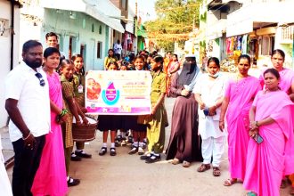 ತಪ್ಪದೇ ಲಸಿಕೆ ಹಾಕಿಸಿ – ಹೀರಾ