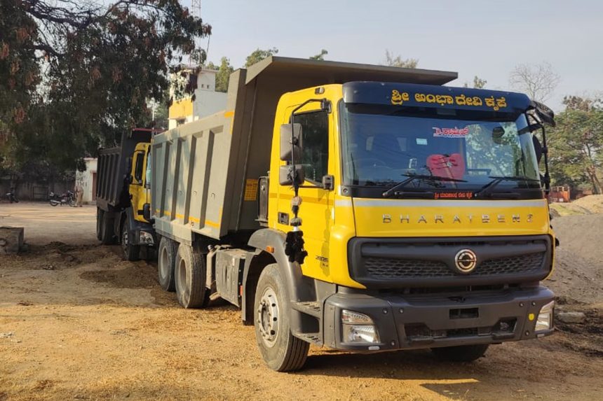 ಅಕ್ರಮ ಮರಳು ಸಾಗಾಣಿಕೆ : 3 ಟಿಪ್ಪರ್ ವಶಕ್ಕೆ