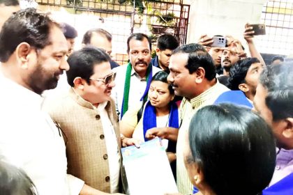 ಮಂತ್ರಿಯ ಭೇಟಿಯಾದ ನಿಯೋಗ ಸ್ಲಂ ಜನರ ಸಮಸ್ಯೆ ಪರಿಹಾರಕ್ಕೆ ಶೀಘ್ರ ಸಭೆಯ ಭರವಸೆ