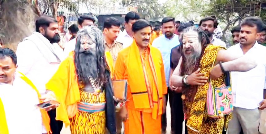 ಹನುಮಮಾಲೆ ಧರಿಸಿದ ರೆಡ್ಡಿ ಏಪ್ರಿಲ್‌ನಲ್ಲಿ ಪ್ರಧಾನ ಮಂತ್ರಿ ಆಹ್ವಾನಿಸುವ ಸಂಕಲ್ಪ