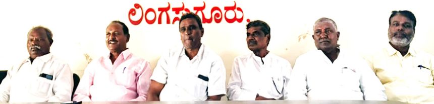 ಒಂದೇ ವೇದಿಕೆಯಲ್ಲಿ ಚರ್ಚೆಗೆ ಸಿದ್ದ ; ಹೂಲಗೇರಿಗೆ ಸವಾಲು ಪಕ್ಷದ ತತ್ವ ಸಿದ್ದಾಾಂತ ಗೊತ್ತಿಲ್ಲದ ಗೋವಿಂದ ನಾಯಕ ಬಯ್ಯಾಾಪೂರ ಬಗ್ಗೆ ಹಗುರವಾಗಿ ಮಾತನಾಡುವುದು ನಿಲ್ಲಿಸಲಿ : ಪಾಮಯ್ಯ ಮುರಾರಿ