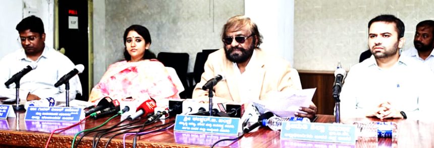 261.43 ಕೋಟಿ ರೂ. ಬೆಳೆ ಪರಿಹಾರ ರೈತರ ಖಾತೆಗೆ ಜಮೆ – ಈಶ್ವರ್ ಖಂಡ್ರೆ