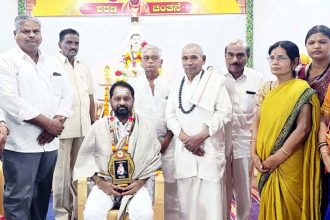 ಬಸವಣ್ಣ ಜಗತ್ತಿಗೆ ಗುರುವಾಗಿದ್ದಾರೆ – ವಸಂತಕುಮಾರ