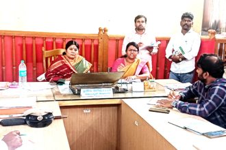 ಜಿನ್ನಿಿಂಗ್ ್ಯಾಕ್ಟರಿಗಳ ಮಾಲೀಕರು ರೈತರ ಸಮಸ್ಯೆಗೆ ಸ್ಪಂದಿಸಿ : ಶಾಸಕಿ ಕರೆಮ್ಮ ಗೋಪಾಲಕೃಷ್ಣ