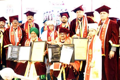 ಶರಣಬಸವ ವಿವಿ ಘಟಿಕೋತ್ಸವ, ಮೂವರು ಗಣ್ಯರಿಗೆ ಗೌರವ ಡಾಕ್ಟರೇಟ್ ಪ್ರದಾನ ಶಿಕ್ಷಣ, ಸಾಮಾಜಿಕ ಕ್ಷೇತ್ರಕ್ಕೆ ಡಾ.ಅಪ್ಪಾಾಜಿ ಕೊಡುಗೆ ಅಪಾರ : ಪ್ರೊ.ಪಾಟೀಲ್