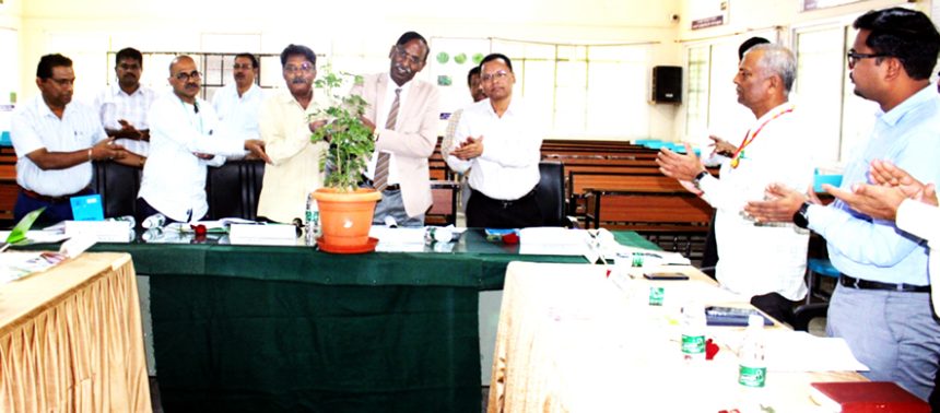 ‘ರೈತರಿಗೆ ಬಹುಬೆಳೆ ಪದ್ಧತಿಯ ಮಾಹಿತಿ ನೀಡಿರಿ’