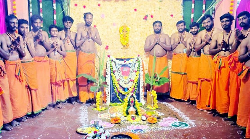 ಹನುಮ ಮಾಲಾ ದೀಕ್ಷಾ ಕಾರ್ಯಕ್ರಮ