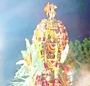 ಆಲ್ದಾಳ್ ಗ್ರಾಾಮದಲ್ಲಿ ಶ್ರೀ ವೀರಭದ್ರೇಶ್ವರಸ್ವಾಾಮಿ ವೈಭವದ ರಥೋತ್ಸವ