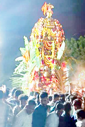 ಆಲ್ದಾಳ್ ಗ್ರಾಾಮದಲ್ಲಿ ಶ್ರೀ ವೀರಭದ್ರೇಶ್ವರಸ್ವಾಾಮಿ ವೈಭವದ ರಥೋತ್ಸವ