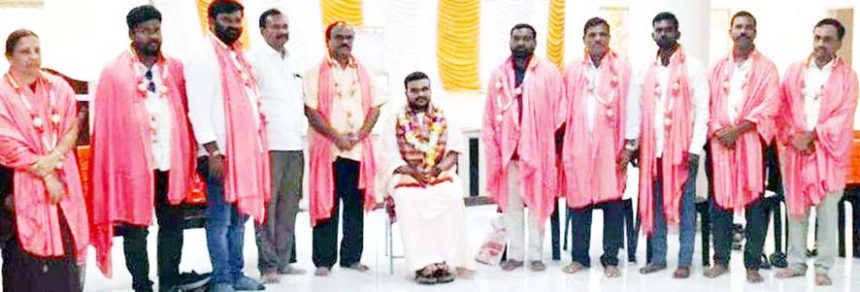 ಮಾನ್ವಿ: ಖಾಸಗಿ ಶಿಕ್ಷಣ ಸಂಸ್ಥೆಗಳ ಒಕ್ಕೂಟಕ್ಕೆ ನೂತನ ಪದಾಧಿಕಾರಿಗಳ ಆಯ್ಕೆ ಅಧ್ಯಕ್ಷರಾಗಿ ರಾಜಾ ಸುಭಾಶ್ಚಂದ್ರ ನಾಯಕ