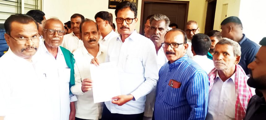 ಬಸರಕೋಡು-ಗೂಳ್ಯಂ ಮಧ್ಯೆ ಹಗರಿ ನದಿಗೆ ಸೇತುವೆ ನಿರ್ಮಾಣಕ್ಕೆ ಆಗ್ರಹ