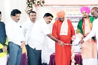 ಮಹಿಳೆಯರ ಸಾಧನೆ ಅವಿಸ್ಮರಣೀಯ : ಶಾಸಕ ವಜ್ಜಲ್