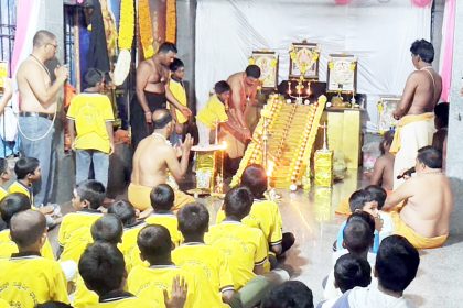 ಲಿಂಗಸುಗೂರು ಅಯ್ಯಪ್ಪ ಸ್ವಾಾಮಿ ದೇವಸ್ಧಾಾನದಲ್ಲಿ 18 ಮೆಟ್ಟಿಲು ಪಡಿಪೂಜೆ