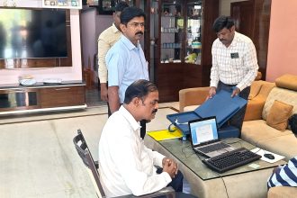 ಆದಾಯ ಮೀರಿ ಆಸ್ತಿ ಸಂಪಾದನೆ ಎಇಇ ವಿಜಯಲಕ್ಷ್ಮಿ ಮನೆ, ಕಚೇರಿ ಮೇಲೆ ಲೋಕಾಯುಕ್ತರ ದಾಳಿ