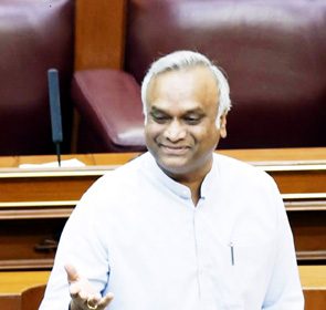 15 ನೇ ಹಣಕಾಸು ಆಯೋಗದಿಂದ ರಾಜ್ಯಕ್ಕೆ 2500 ಕೋಟಿ ಬಾಕಿ : ಸಚಿವ ಪ್ರಿಯಾಂಕ್