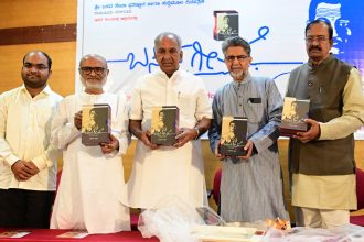 ಸುದ್ದಿಮೂಲ ಸಂಪಾದಕ, ಲೇಖಕ ಬಸವರಾಜಸ್ವಾಾಮಿ ಅವರ ’ಬಸವಗೀತೆ’ ಗ್ರಂಥ ಲೋಕಾರ್ಪಣೆ ತನು, ಮನವನ್ನು ಮಲಿನತೆಯಿಂದ ಹೊರಗಿಡುವುದೇ ಅರಿವು: ಪ್ರೊೊ. ಮಲ್ಲೇಪುರಂ ಜಿ. ವೆಂಕಟೇಶ