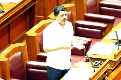 ವಿಧಾನಪರಿಷತ್ತಿನಲ್ಲಿ ಸಚಿವ ಬೈರತಿ ಸುರೇಶ್ ಹೇಳಿಕೆ ಸಿಎ ಸೈಟ್ ನಲ್ಲಿ ಕಟ್ಟಡ ನಿರ್ಮಾಣಕ್ಕೆ ಕಾಲಮಿತಿ ಷರತ್ತು ಸಡಿಲಿಕೆಗೆ ಕ್ರಮ