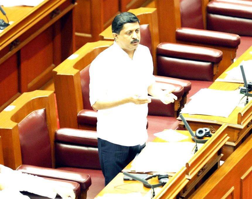 ವಿಧಾನಪರಿಷತ್ತಿನಲ್ಲಿ ಸಚಿವ ಬೈರತಿ ಸುರೇಶ್ ಹೇಳಿಕೆ ಸಿಎ ಸೈಟ್ ನಲ್ಲಿ ಕಟ್ಟಡ ನಿರ್ಮಾಣಕ್ಕೆ ಕಾಲಮಿತಿ ಷರತ್ತು ಸಡಿಲಿಕೆಗೆ ಕ್ರಮ