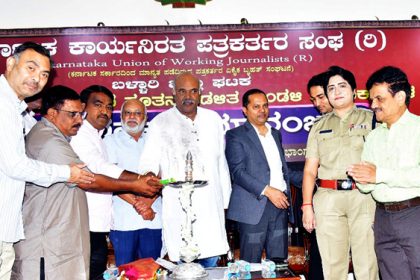 ಸುದ್ದಿಗಳು ಪತ್ರಕರ್ತರನ್ನು ಹುಡುಕಿಕೊಂಡು ಯಥೇಚ್ಛವಾಗಿ ಬರುತ್ತಿವೆ : ಶಿವಾನಂದ ತಗಡೂರು