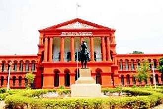 ಮುಟ್ಟಿನ ರಜೆಗೆ ನೀಡಿದ್ದ ತಡೆ ಆದೇಶ ಕೆಲವು ತಾಸಿನಲ್ಲಿ ತೆರವುಗೊಳಿಸಿದ ಹೈಕೋರ್ಟ್