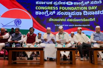 ರಾಷ್ಟ್ರಪಿತನ ಹೆಸರನ್ನೇ ಅಳಿಸುವ ಪಿತೂರಿಯನ್ನು ಸೋಲಿಸಲು ಪಣ  ಕೇಂದ್ರದಿಂದ ಗ್ರಾಾಮೀಣ ಅರ್ಥಿಕತೆ ದುರ್ಬಲಗೊಳಿಸುವ ಪ್ರಯತ್ನ: ಸಿದ್ದರಾಮಯ್ಯ