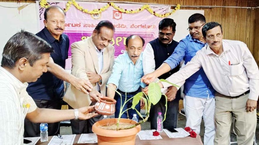 ವಚನ ಸಾಹಿತ್ಯ ಅರಿತರೆ ವ್ಯಕ್ತಿತ್ವ ವಿಕಸನ : ಡಿ.ವಿ.ಪ