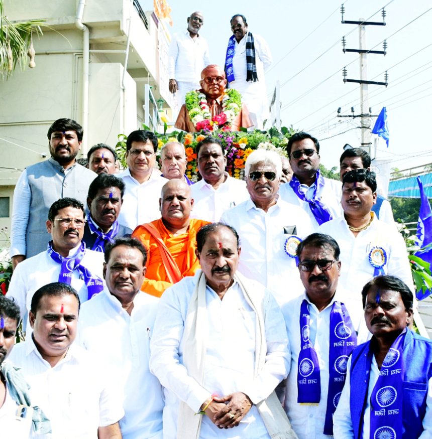 ನಂದಿಕೂರ ಗ್ರಾಮದಲ್ಲಿ ಡಾ.ಬಿ.ಆರ್. ಅಂಬೇಡ್ಕರ್ ಪ್ರತಿಮೆ ಅನಾವರಣ ಸಂವಿಧಾನದಿಂದ ದೇಶದಲ್ಲಿ ಪ್ರಜಾಪ್ರಭುತ್ವ ಗಟ್ಟಿ : ಶಾಸಕ ಅಲ್ಲಮಪ್ರಭು ಪಾಟೀಲ್