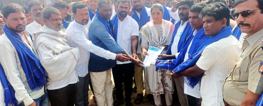 ಕವಿತಾಳ : ದಲಿತ ಸಂರಕ್ಷ ಸಮಿತಿ ಪ್ರತಿಭಟನೆ