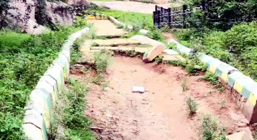 ಹುಲಿಕೇರಿ ಅಭಿವೃದ್ದಿ ನೆನಪಾಗುವುದು ಮಾಧ್ಯಮದವರು ಕೇಳಿದಾಗ ಮಾತ್ರ