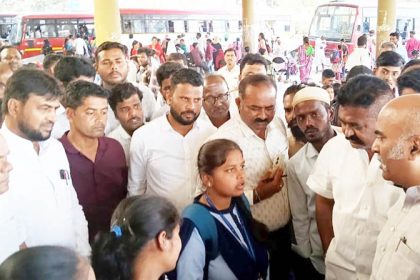 ಶೀಘ್ರ ವಿಭಾಗಕ್ಕೆ 400 ಹೊಸ ಬಸ್ ಆಗಮನ ಕಲ್ಯಾಣ ಕರ್ನಾಟಕ ಸಾರಿಗೆ ವಿಭಾಗೀಯ ಅಧ್ಯಕ್ಷರ ಭೇಟಿ : ಸಮಸ್ಯೆಗಳ ಮಾಹಿತಿ ಸಂಗ್ರಹ