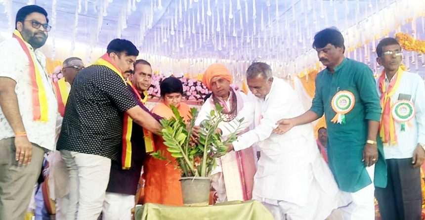 ನಾಟಕ ಬರಹಗಾರರು ಆರೋಗ್ಯ ಕಾಪಾಡಿಕೊಂಡು ಉತ್ತಮ ಸೇವೆ ನೀಡಬೇಕು: ಕಲ್ಲಯ್ಯಜ್ಜ