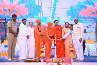 ವಿಜೃಂಭಣೆಯಿಂದ ಜರುಗಿದ ಮೆದಿಕಿನಾಳ ಚೆನ್ನಮಲ್ಲ ಶಿವಯೋಗಿ ನೂತನ ರಥೋತ್ಸವ