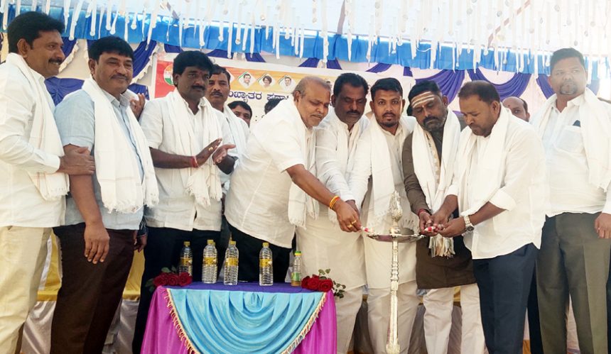 ಪಕ್ಷ ಸಂಘಟನೆಗೆ ಮುಂದಾಗಿ- ಡಿಎಸ್ ಹೂಲಗೇರಿ