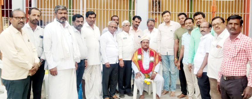 ಹರಸೂರಗೆ ಹಿಂದುಳಿದ ವರ್ಗಗಳ ಒಕ್ಕೂಟದಿಂದ ಸನ್ಮಾನ